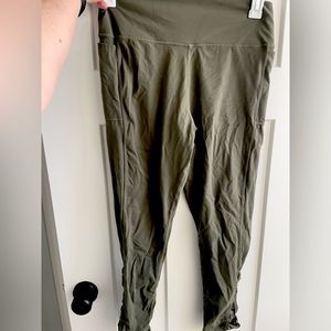 Senita XL leggings with x design